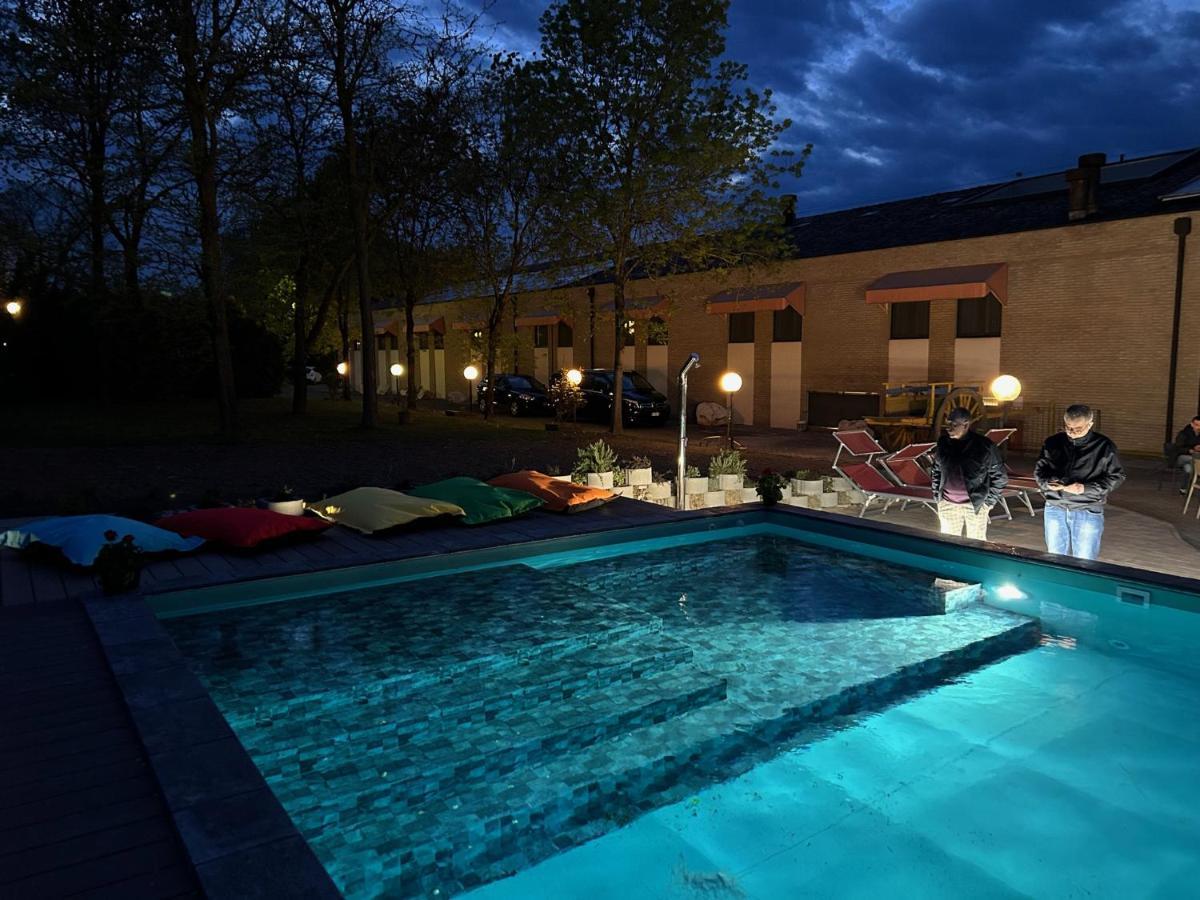 Hotel Tre Ville Parma Esterno foto