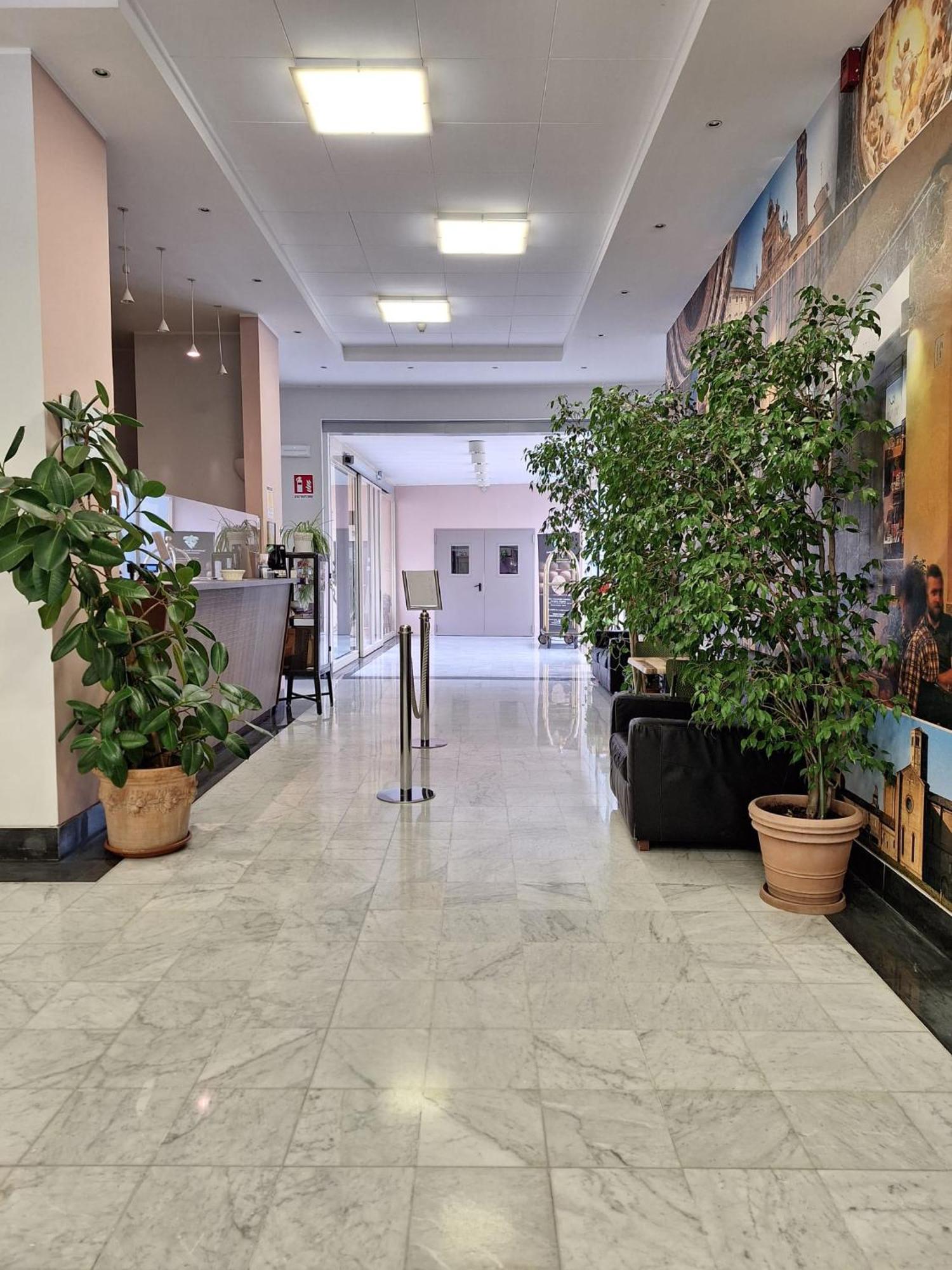 Hotel Tre Ville Parma Esterno foto