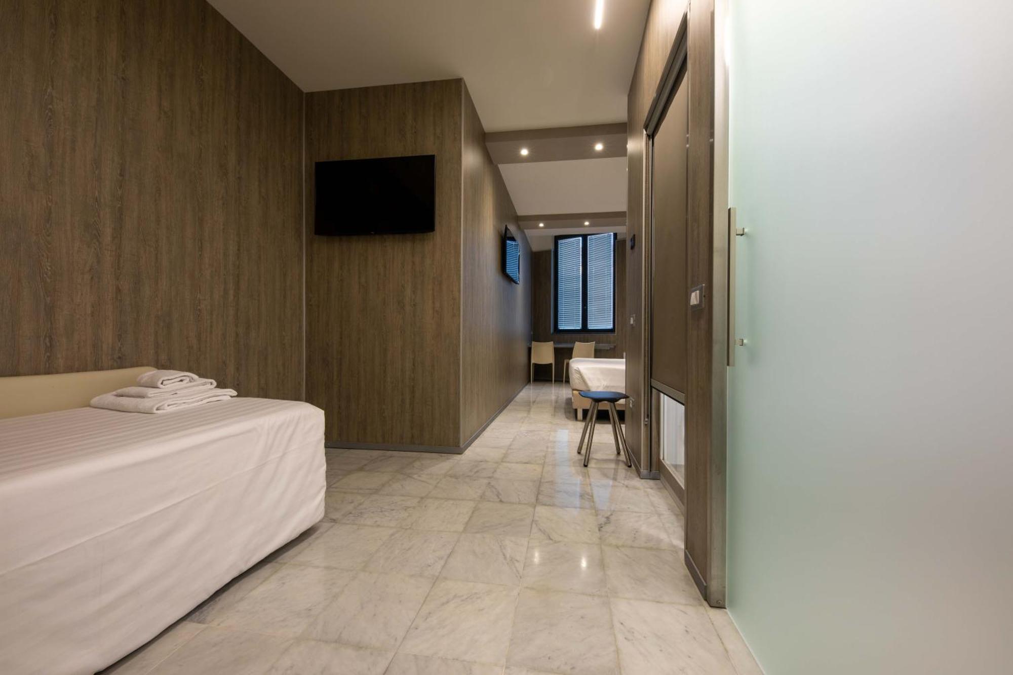 Hotel Tre Ville Parma Esterno foto